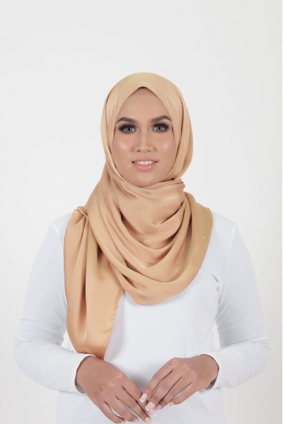 CARMILA LUXE SHAWL - DARK GOLDEN